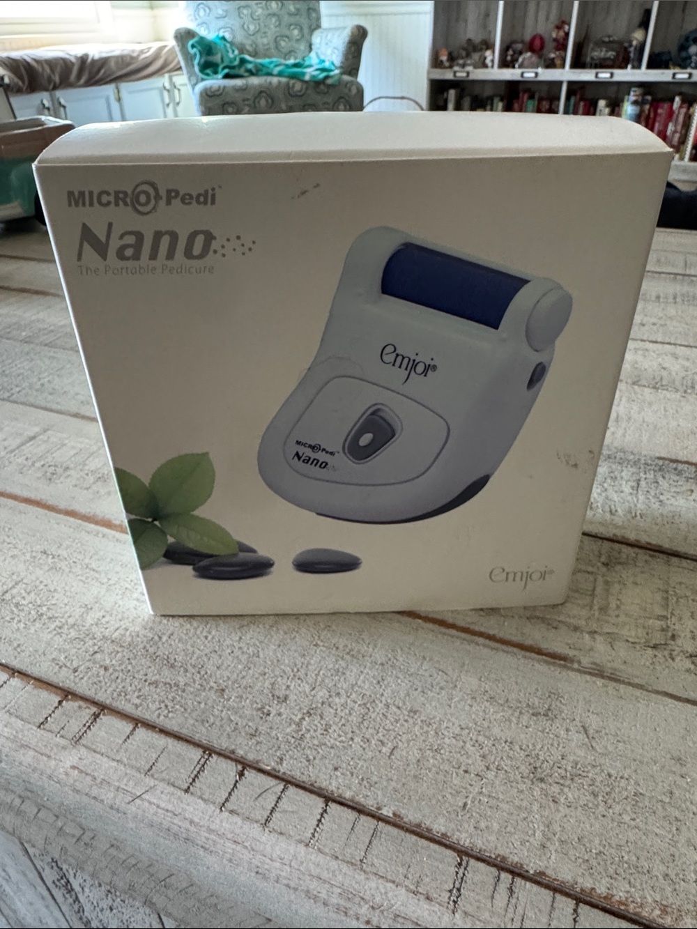 Nano Portable Pedicure Device by Emjoi - White with Blue Roller